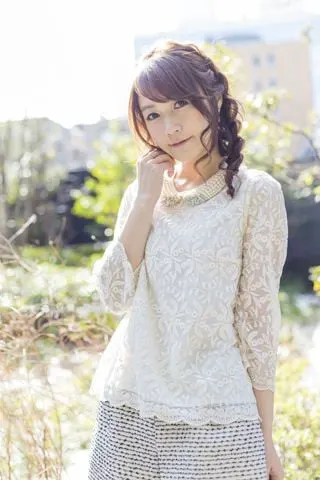 奈取 うさ