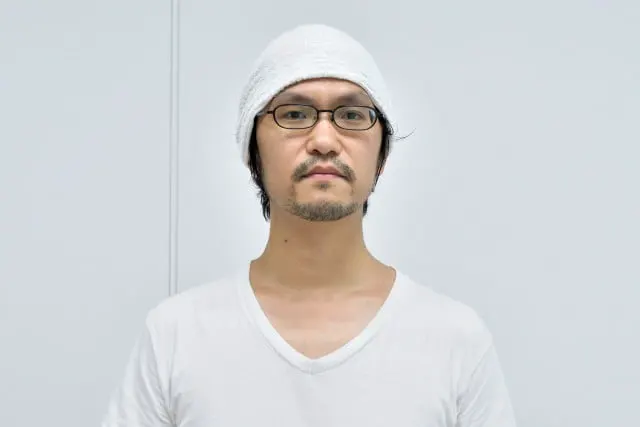 子安秀明