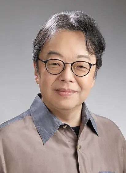 山崎たくみ