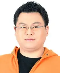 冈哲也