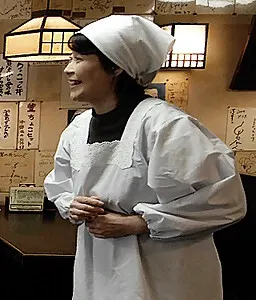 米田 マキ
